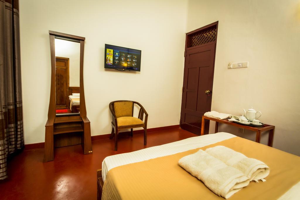Dayanithi Guest House Jaffna Kültér fotó