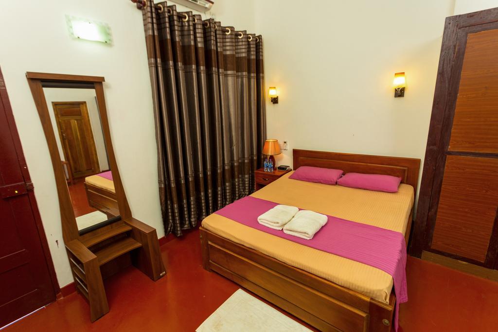 Dayanithi Guest House Jaffna Kültér fotó