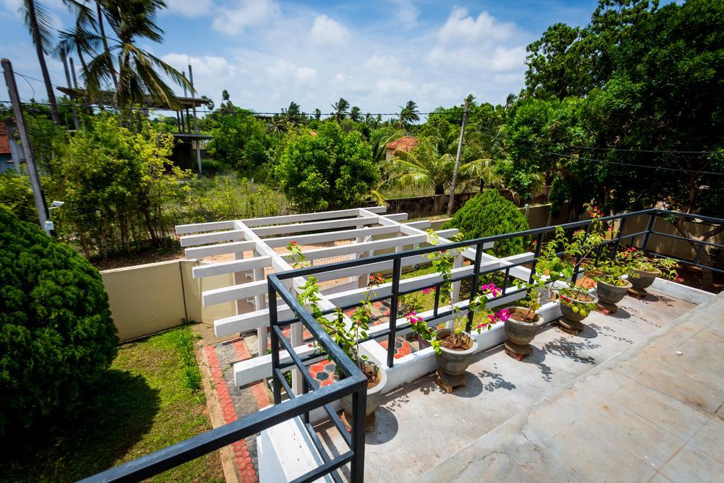 Dayanithi Guest House Jaffna Kültér fotó