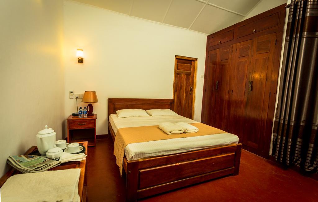 Dayanithi Guest House Jaffna Kültér fotó