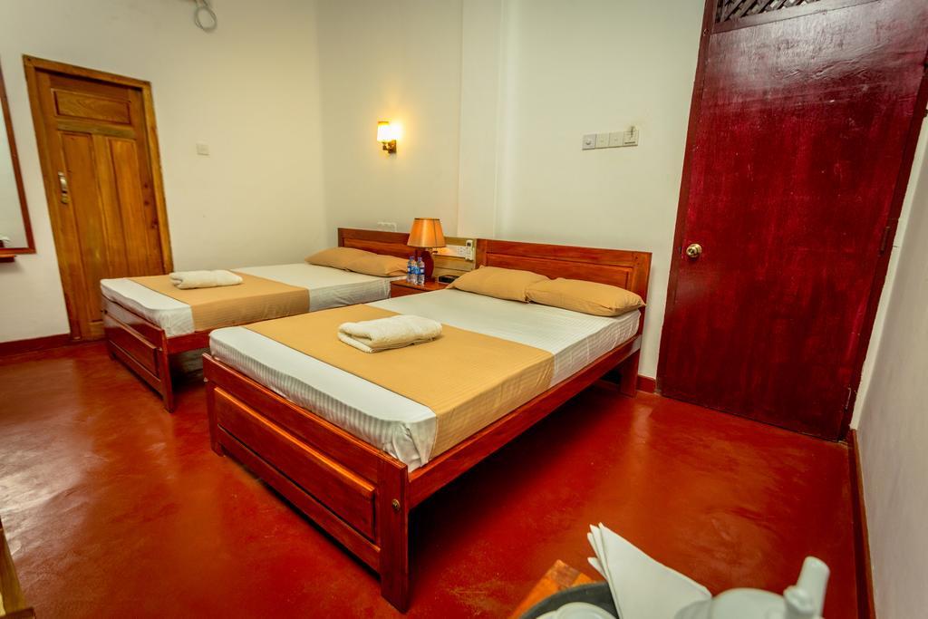 Dayanithi Guest House Jaffna Kültér fotó