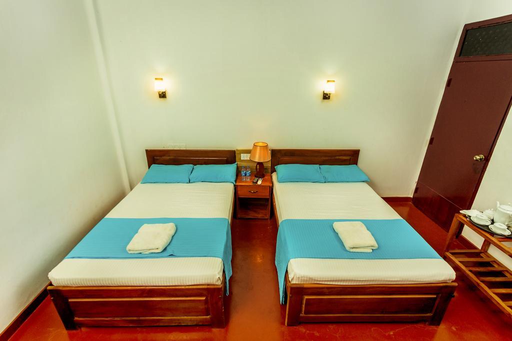 Dayanithi Guest House Jaffna Kültér fotó