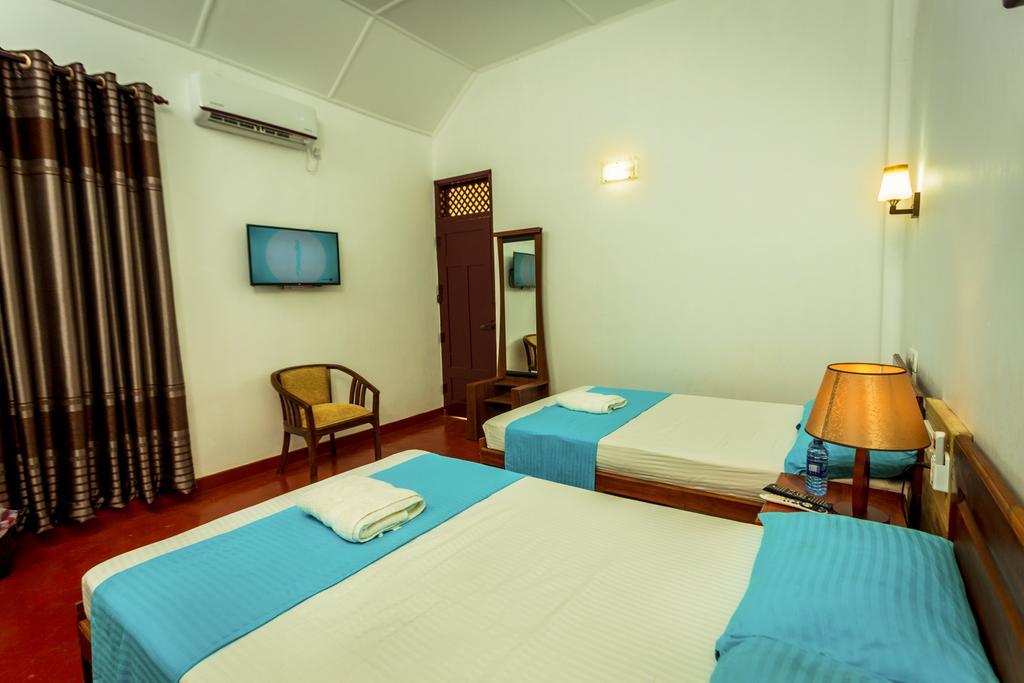 Dayanithi Guest House Jaffna Kültér fotó